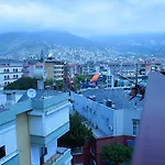 Mola Hotel 3*