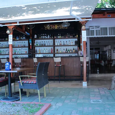 Mola 3* אלאניה