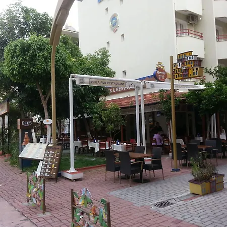 Hotel Mola
