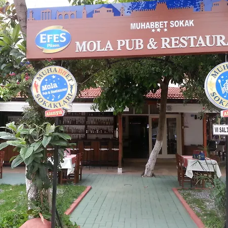 Mola Hotel